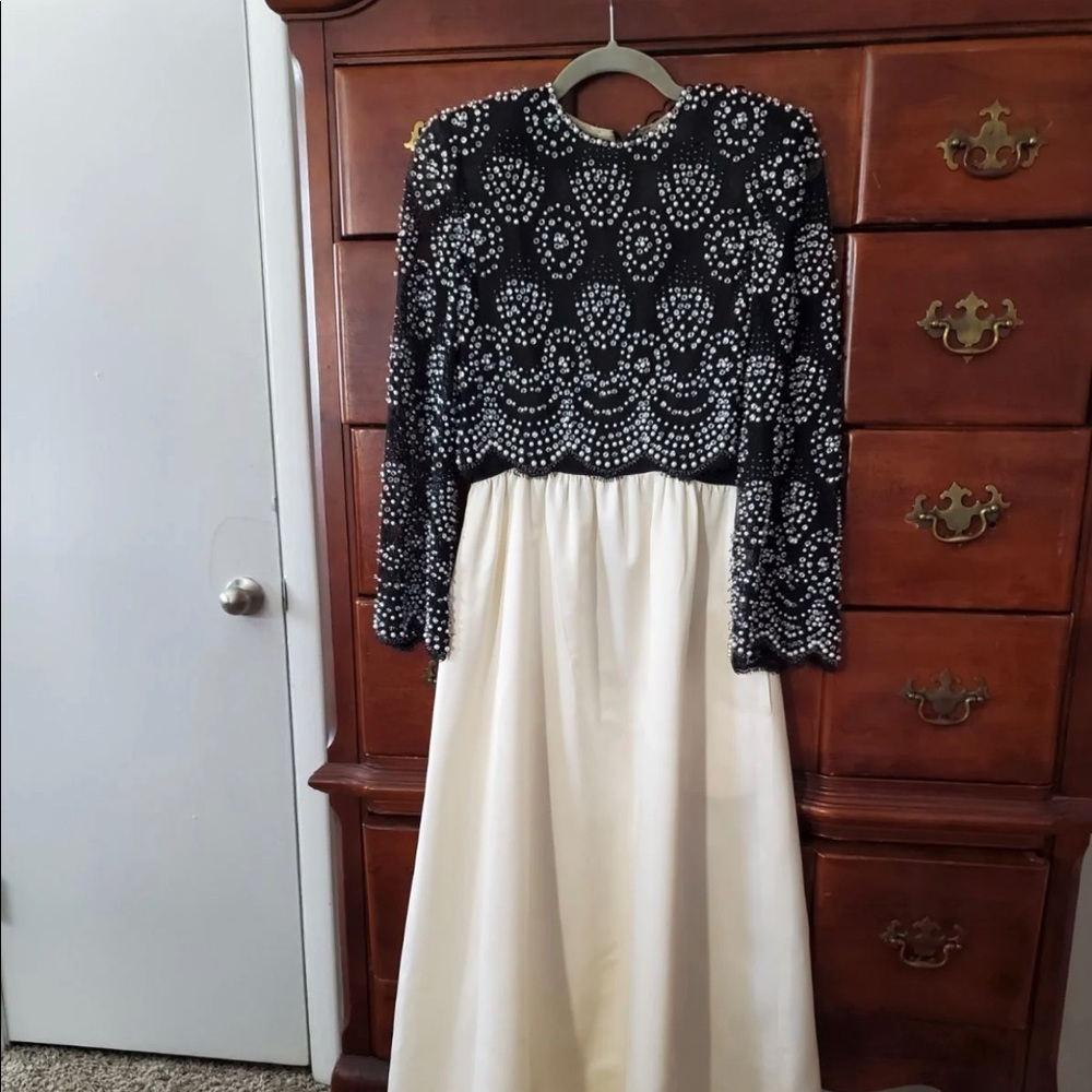 Vintage 1960’s Victorian Royal Gown